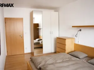 Pronájem bytu 2+kk, Praha - Stodůlky, Petržílkova, 53 m2