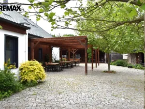 Prodej komerční nemovitosti, Dolany - Véska, 290 m2