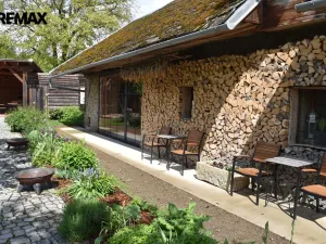 Prodej restaurace, Dolany - Véska, 382 m2