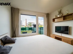 Pronájem bytu 1+kk, Praha - Vysočany, Smržových, 31 m2