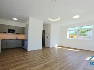 Pronájem kanceláře, Herink, U Kovárny, 92 m2