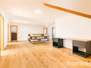 Prodej rodinného domu, Ohrobec, Krátká, 298 m2
