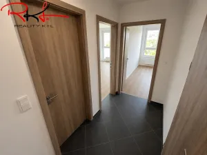 Pronájem bytu 2+kk, Praha, Pod Harfou, 49 m2