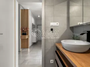 Pronájem bytu 3+kk, Praha - Karlín, Breitfeldova, 76 m2