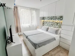 Prodej bytu 3+kk, Praha - Háje, Cyprichova, 75 m2