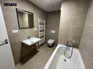 Prodej bytu 2+kk, Zlín, Tyršovo nábřeží, 71 m2