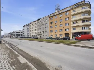 Pronájem bytu 2+kk, Praha - Vysočany, Kolbenova, 60 m2