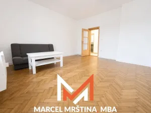 Pronájem bytu 2+1, Náchod, Husovo náměstí, 74 m2