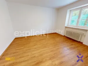 Pronájem bytu 1+1, Vsetín, Na Hrázi, 31 m2