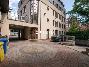 Pronájem kanceláře, Bratislava-Nové Mesto, Slovensko, Kukuričná, 181 m2