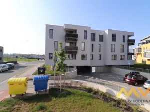 Pronájem bytu 2+kk, Hradec Králové - Třebeš, Pod Svahem, 62 m2