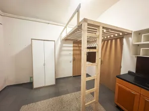 Pronájem bytu 1+kk, Praha - Smíchov, Holečkova, 20 m2