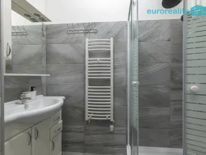 Prodej bytu 2+kk, Karlovy Vary, Moskevská, 47 m2