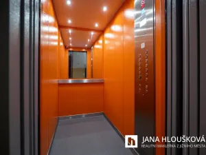 Prodej bytu 2+kk, Praha - Háje, Steinerova, 42 m2