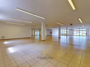 Pronájem obchodního prostoru, Uničov, Šumperská, 450 m2