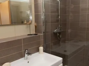 Pronájem bytu 2+kk, Praha - Hloubětín, Nepelova, 50 m2