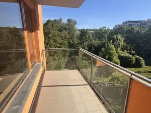 Pronájem bytu 2+kk, Praha - Hloubětín, Nepelova, 51 m2