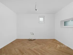 Prodej bytu 2+1, Brno - Lesná, Kosatcová, 80 m2