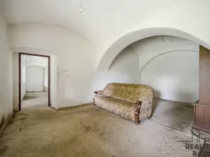 Prodej rodinného domu, Holetín, 400 m2