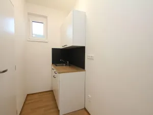 Pronájem bytu 1+kk, Pardubice - Rosice, generála Svobody, 22 m2