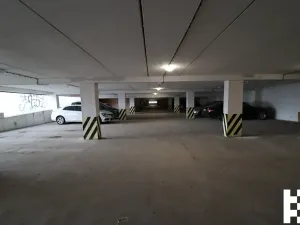 Prodej garážového stání, Praha - Modřany, K otočce, 801 m2