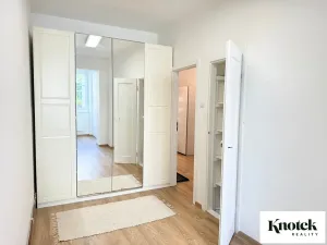 Pronájem bytu 2+kk, Brno, Merhautova, 48 m2
