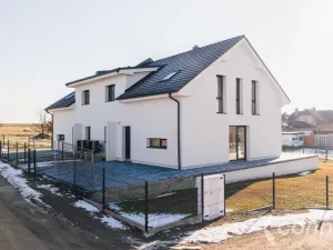 Prodej vícegeneračního domu, Klenovice, 286 m2