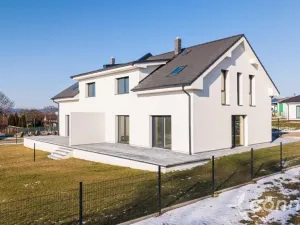 Prodej vícegeneračního domu, Klenovice, 286 m2