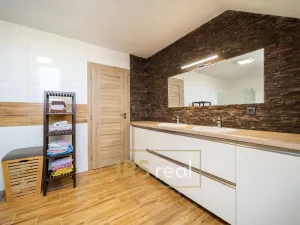 Prodej ubytování, Drnholec, 538 m2