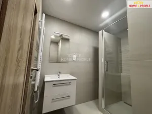 Pronájem bytu 3+1, Karlovy Vary - Bohatice, Ostrovská, 64 m2