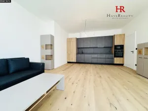 Pronájem bytu 2+kk, Benešov, Tyršova, 77 m2
