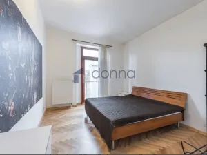 Pronájem bytu 3+1, Praha, Záhřebská, 95 m2