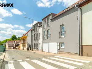 Prodej rodinného domu, Praha - Lochkov, Cementářská, 233 m2
