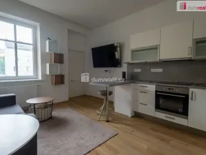 Pronájem bytu 2+kk, Praha - Libeň, Turnovská, 37 m2