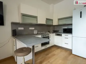 Pronájem bytu 2+kk, Praha - Libeň, Turnovská, 37 m2