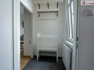 Pronájem bytu 2+kk, Praha - Libeň, Turnovská, 37 m2