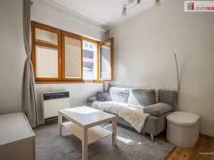 Prodej bytu 2+1, Praha - Karlín, Pernerova, 44 m2