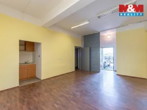 Pronájem obchodního prostoru, Praha - Horní Počernice, Náchodská, 121 m2