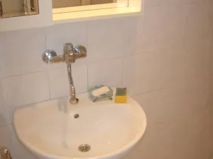Pronájem skladu, Vsetín, Jasenická, 130 m2