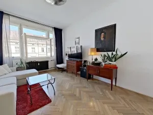 Prodej bytu 2+kk, Praha - Smíchov, Štefánikova, 56 m2