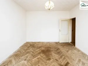 Pronájem bytu 2+1, Cheb, Písečná, 50 m2
