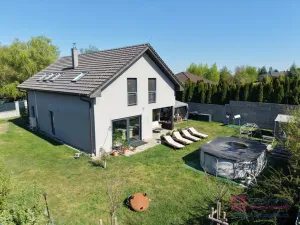 Prodej rodinného domu, Lužice, Dobrovolského, 195 m2