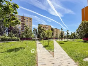 Prodej bytu 3+1, Znojmo, Dukelských bojovníků, 70 m2