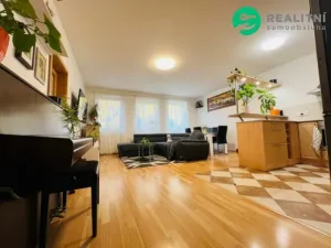 Prodej bytu 4+kk, Milovice, Kaštanova, 92 m2