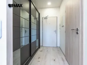 Pronájem bytu 1+kk, Praha - Hostivař, Arnošta Staňka, 29 m2