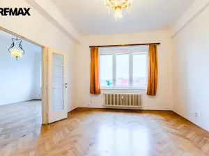 Prodej bytu 2+1, Praha - Bubeneč, náměstí Interbrigády, 95 m2