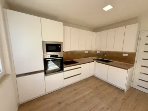 Pronájem bytu 3+1, Zlín, Česká, 68 m2