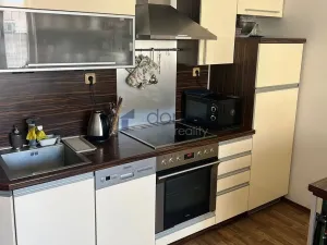 Pronájem bytu 2+kk, Praha, Černokostelecká, 47 m2