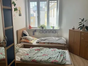 Pronájem bytu 2+kk, Praha, Černokostelecká, 47 m2