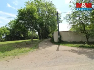 Pronájem zahrady, Přezletice, 300 m2